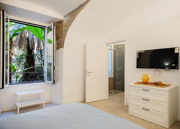 Hc - Chez Le Roi Luxury Apartment